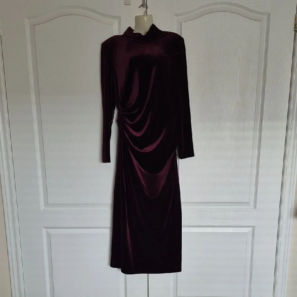 Zara Velvet Burgundy Long SleeveโDress With Side Slit & Open Back